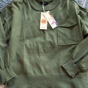 NWT!!! Dokotoo Women's Olive Crew Neck Sweater